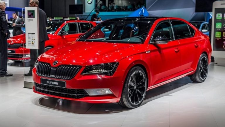 skoda-superb-sportline-berlina