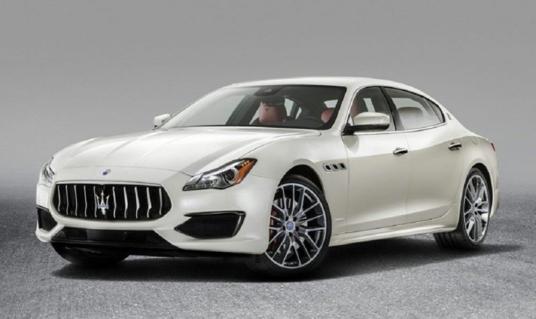 2021-Quattroporte-Luxury-Sedan