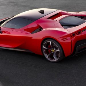 Ferrari elettrica 2025