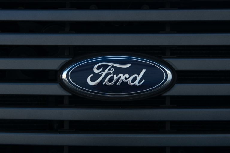 Ford vuole investire in auto elettriche