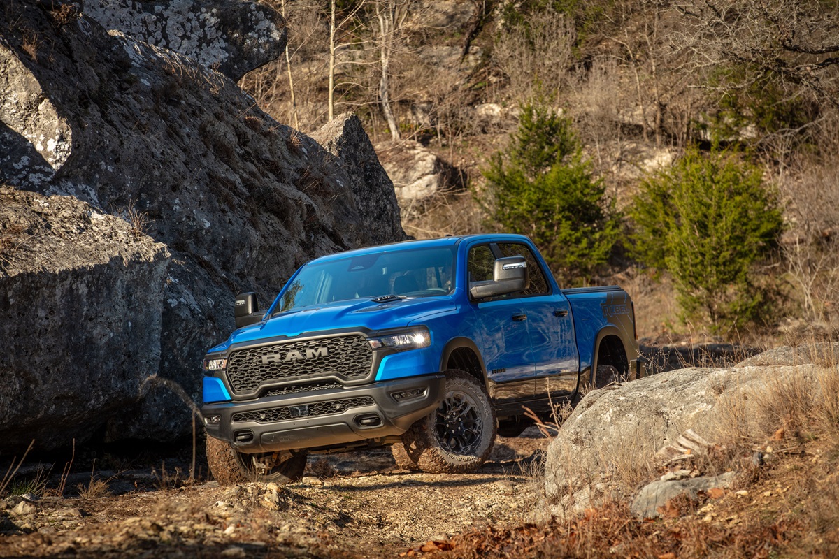 001-famoso-pick-up-usa-addio-v8-hemi