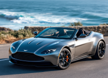 Aston Martin Vantage Roadster con tetto ripiegabile