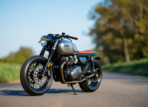 Honda CBX 1000 trasformata in una café racer moderna